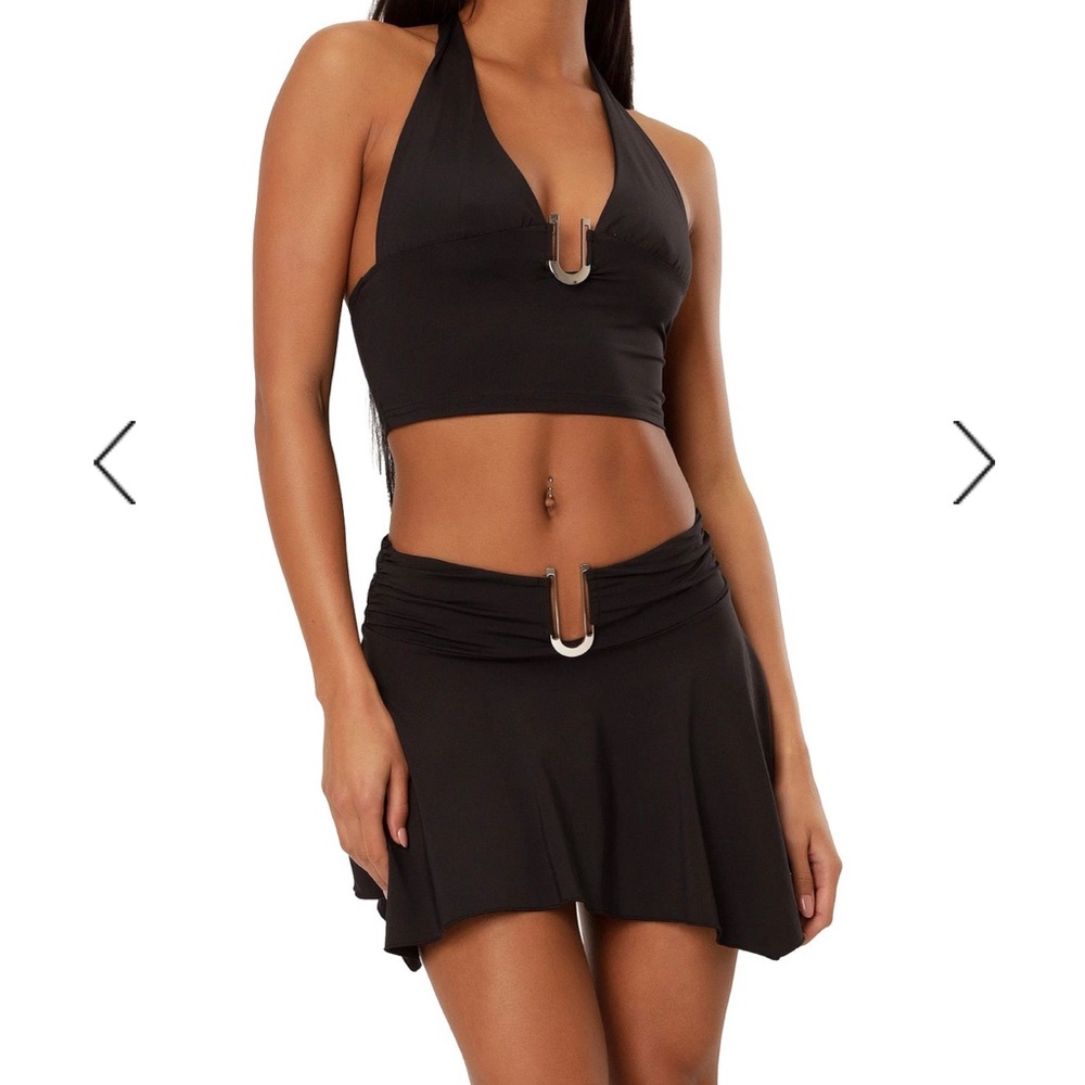 Black mini skirt
